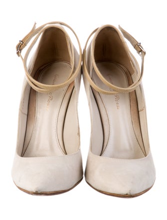 Gianvito Rossi Patent Leather Pumps