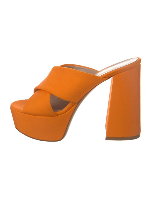 Gianvito Rossi Slides