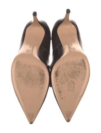 Gianvito Rossi Leather T-Strap Pumps