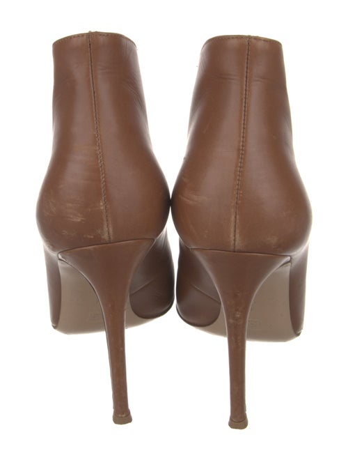 Gianvito Rossi Leather Pumps