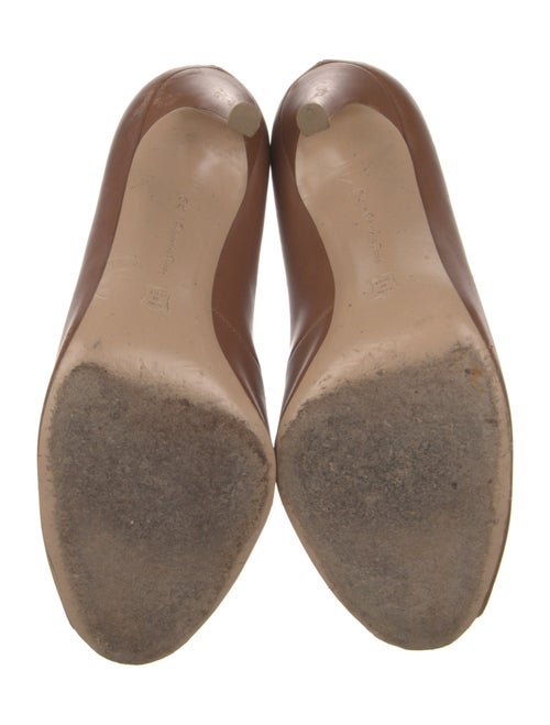 Gianvito Rossi Leather Pumps