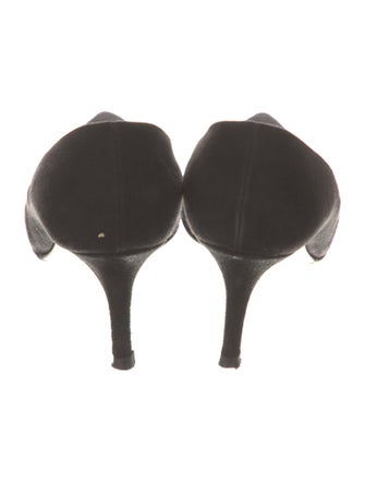 Gianvito Rossi Suede Pumps