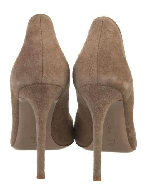Gianvito Rossi Suede Pumps