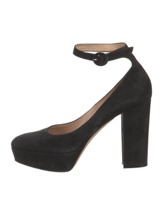 Gianvito Rossi Suede Pumps