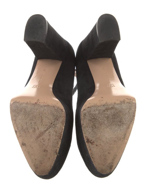 Gianvito Rossi Suede Pumps