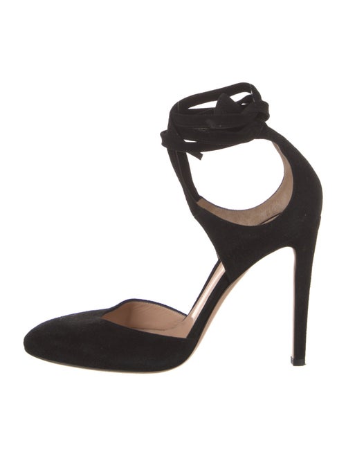 Gianvito Rossi Suede Pumps