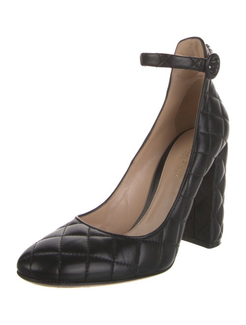 Gianvito Rossi Leather Pumps