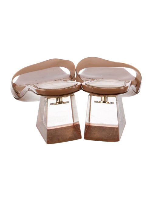 Gianvito Rossi Slides