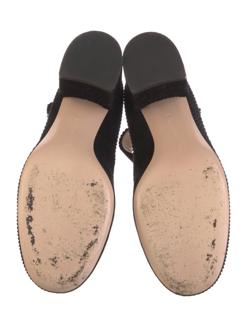 Gianvito Rossi Velvet Pumps