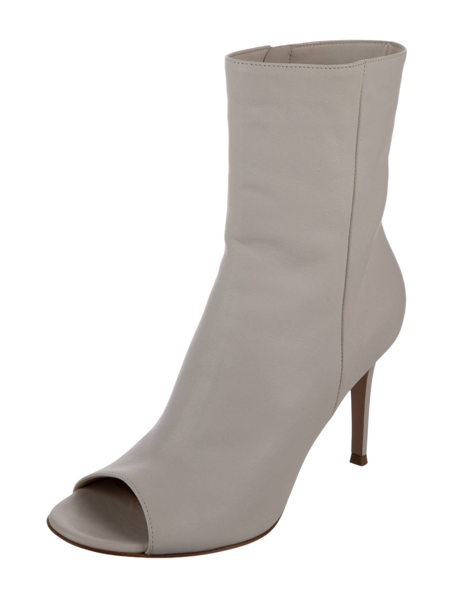 Gianvito Rossi Leather Pumps