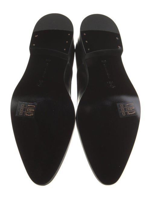 Gianvito Rossi Leather Scalloped Accent Oxfords