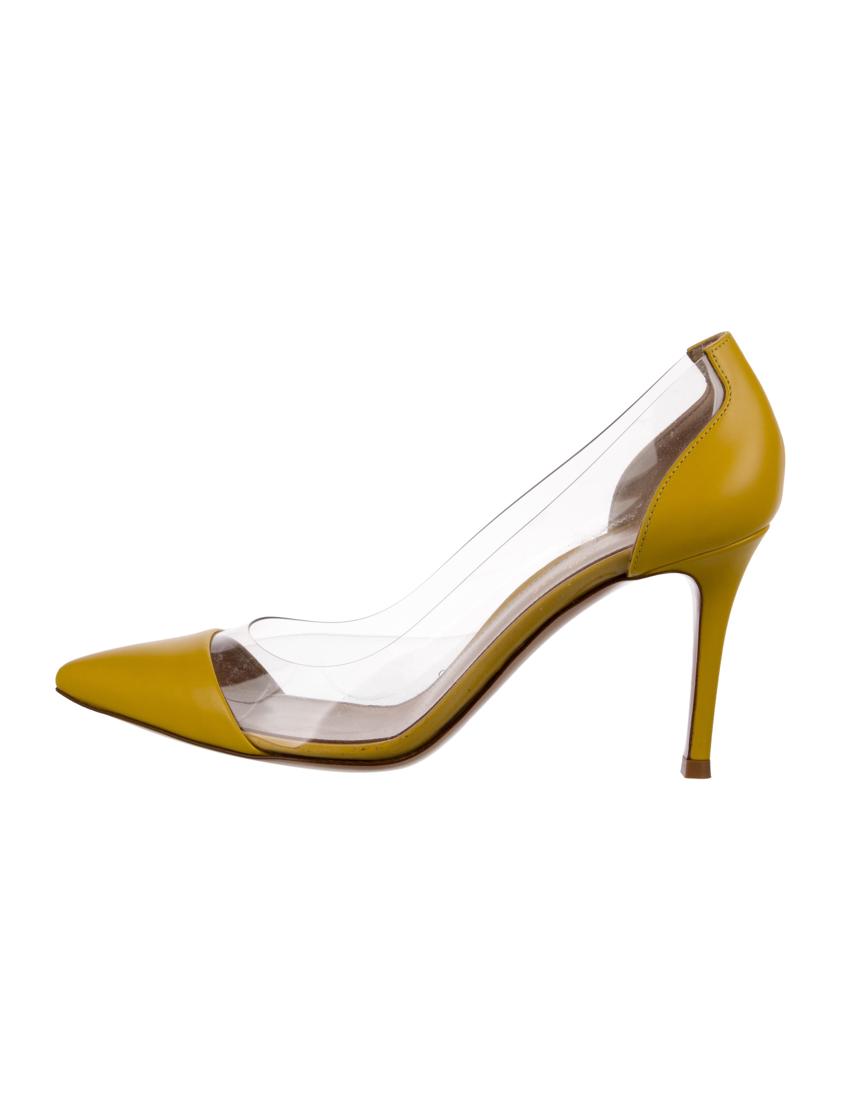 Gianvito Rossi Leather Pumps