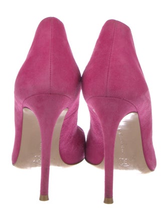 Gianvito Rossi Suede Pumps