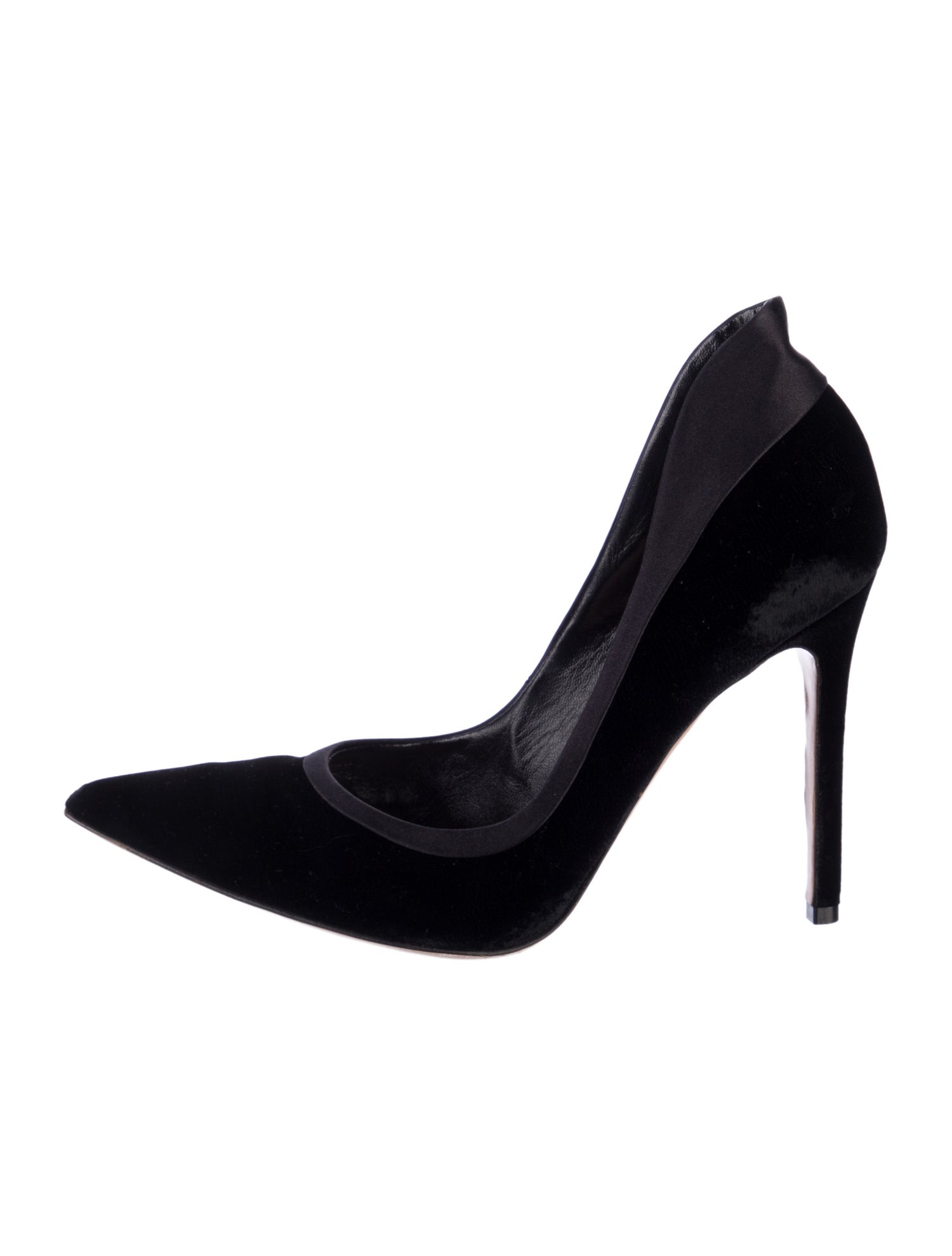 Gianvito Rossi Velvet Pumps