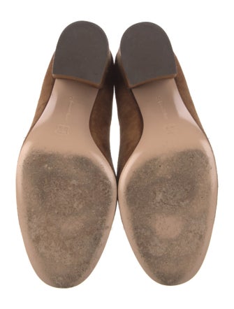 Gianvito Rossi Suede Pumps