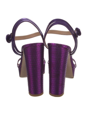 Gianvito Rossi Leather T-Strap Sandals