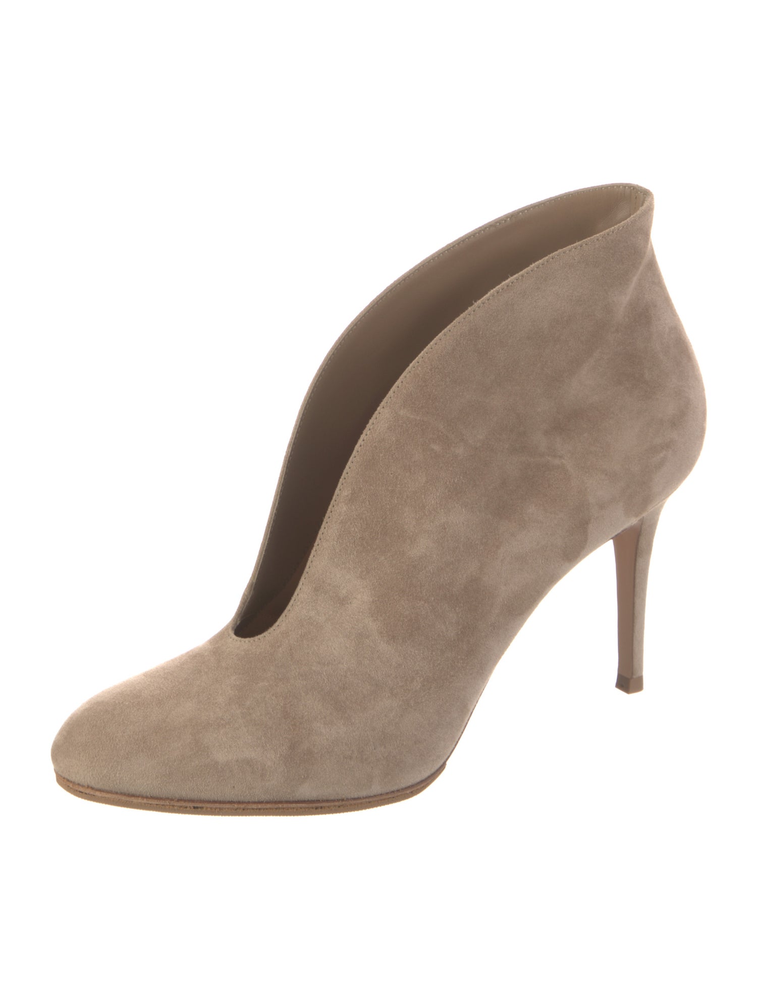 Gianvito Rossi Suede Pumps