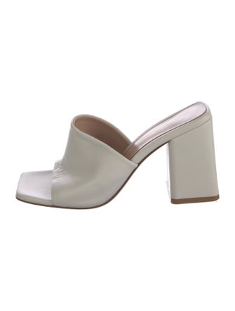 Gianvito Rossi Leather Slides