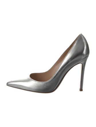 Gianvito Rossi Leather Pumps