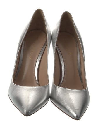 Gianvito Rossi Leather Pumps