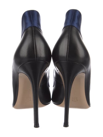 Gianvito Rossi Leather Pumps