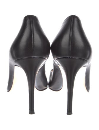 Gianvito Rossi Leather Pumps