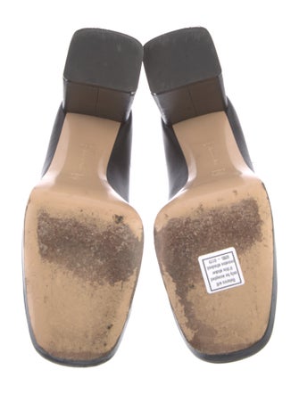 Gianvito Rossi Leather Pumps