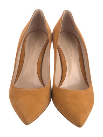 Gianvito Rossi Suede Pumps