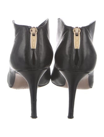 Gianvito Rossi Leather Pumps