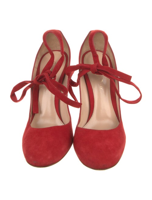 Gianvito Rossi Suede Pumps