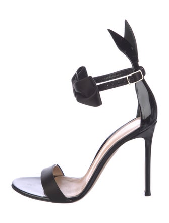 Gianvito Rossi Patent Leather Bow Accents Sandals