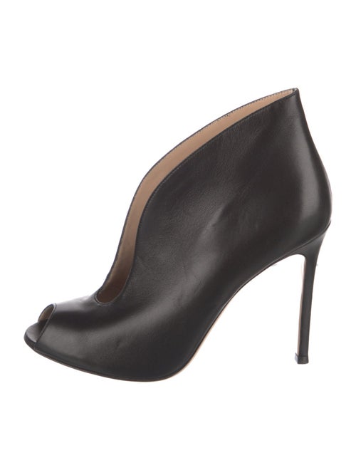 Gianvito Rossi Leather Pumps