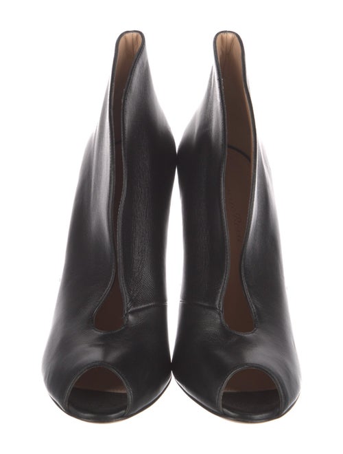 Gianvito Rossi Leather Pumps