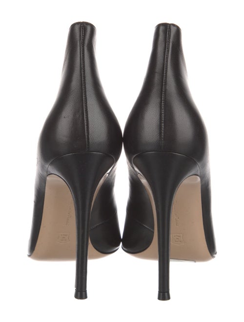 Gianvito Rossi Leather Pumps