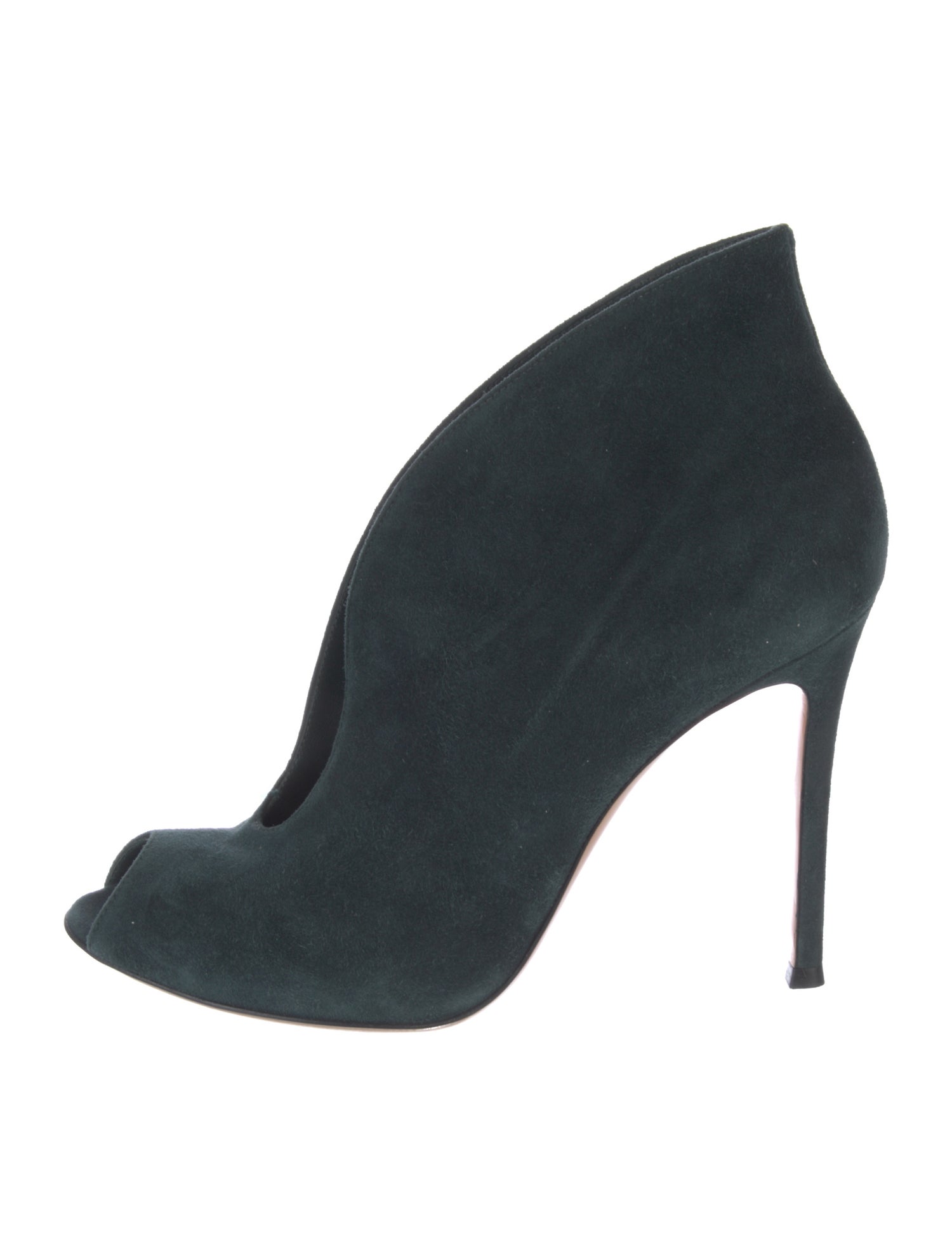 Gianvito Rossi Suede Pumps