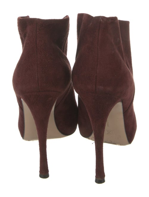 Gianvito Rossi Suede Pumps