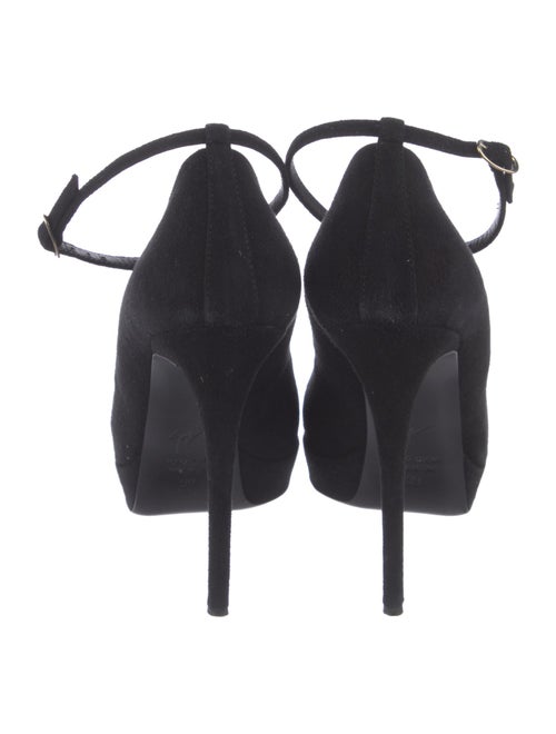 Giuseppe Zanotti Suede Pumps