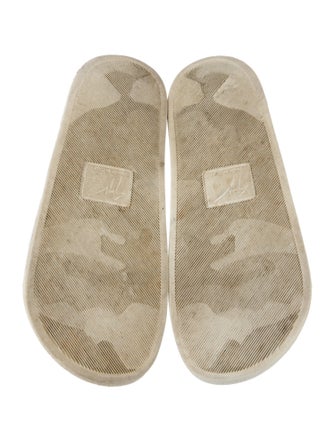 Giuseppe Zanotti Slides