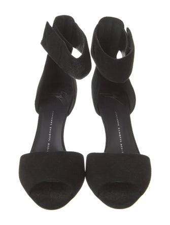 Giuseppe Zanotti Suede Sandals