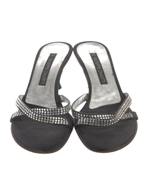 Giuseppe Zanotti Slides