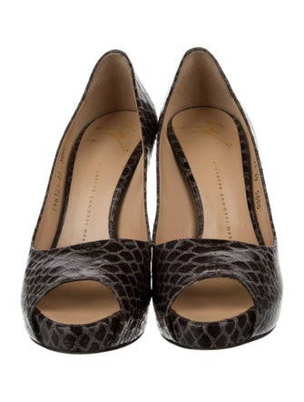 Giuseppe Zanotti Embossed Leather Pumps