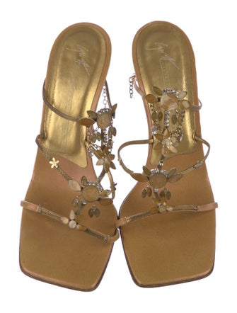 Giuseppe Zanotti Leather Chain-Link Accents T-Strap Sandals