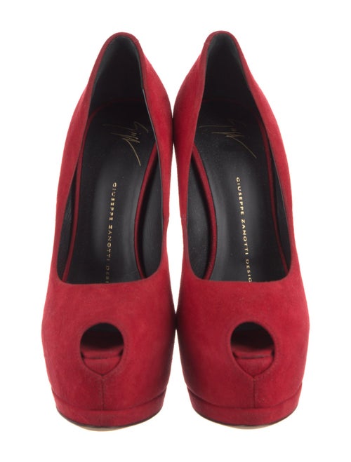 Giuseppe Zanotti Suede Pumps