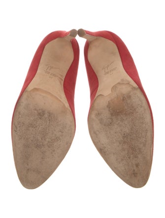 Giuseppe Zanotti Suede Pumps