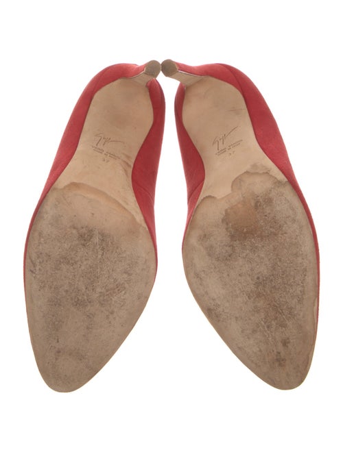 Giuseppe Zanotti Suede Pumps
