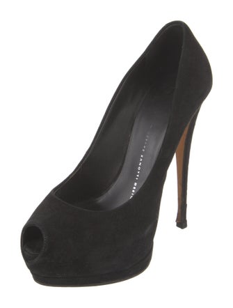Giuseppe Zanotti Suede Pumps