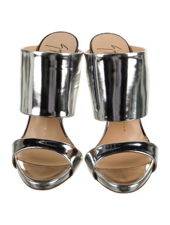 Giuseppe Zanotti Patent Leather Leather Trim Embellishment Slides
