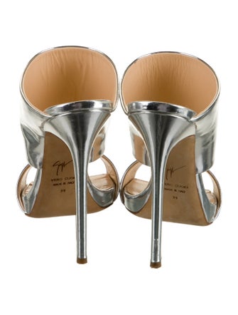 Giuseppe Zanotti Patent Leather Leather Trim Embellishment Slides