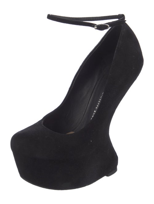 Giuseppe Zanotti Suede Pumps