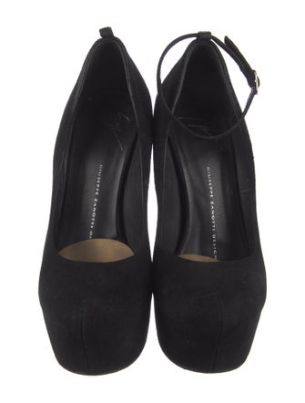 Giuseppe Zanotti Suede Pumps